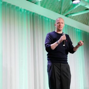 Leadership speaker Dan Crompton